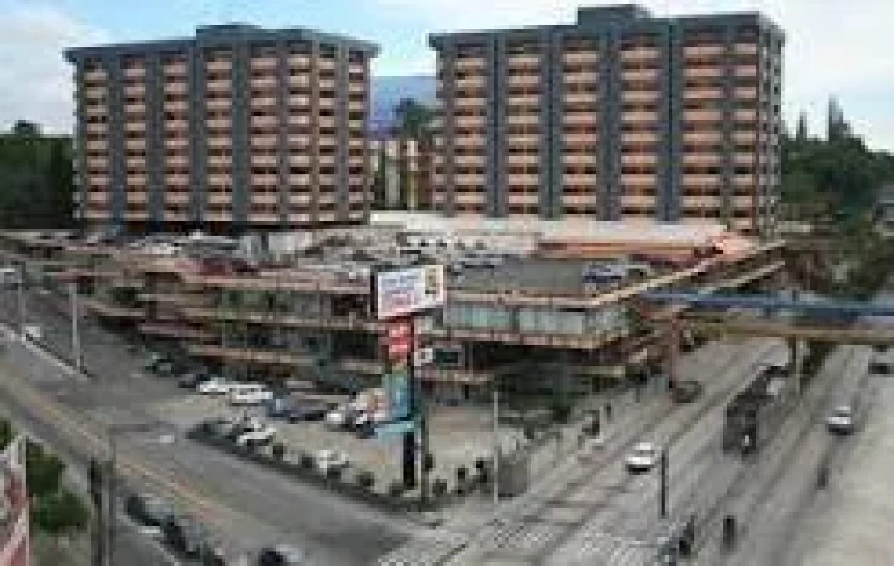 Zona 4, Gran Centro Comercial, — foto 1 de 1