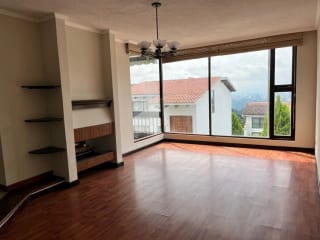 Zona 10, 20 calle final — miniatura 3 de 6